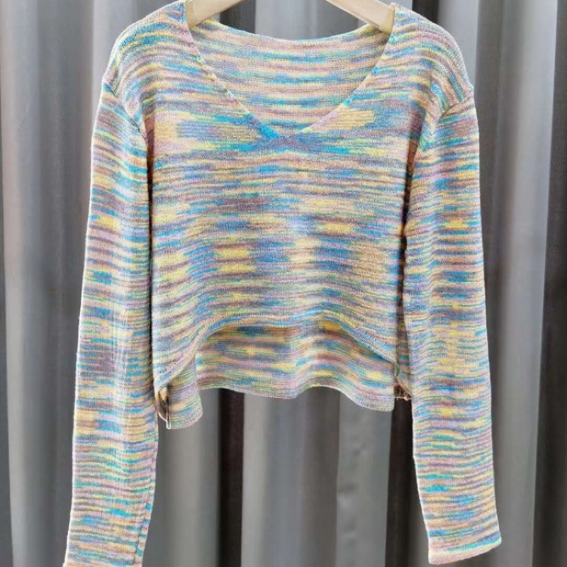 Áo len nữ dài tay loang màu cổ tim hớt vạt phong cách HQ mã mới 2022