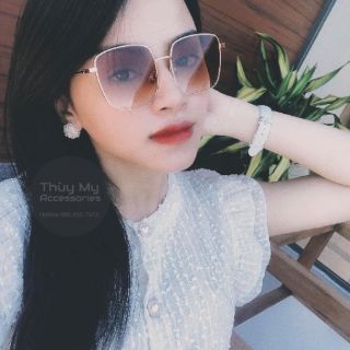 Hoa tai pha lê tròn