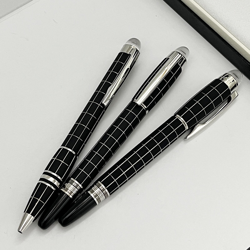 Bút Bi Mực Đen Họa Tiết Chữ Montblanc Cổ Điển
