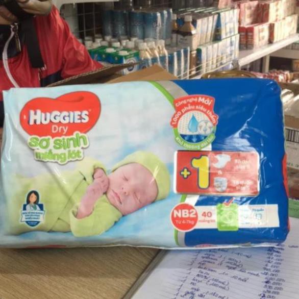 Miếng lót sơ sinh huggies Newborn 1(56 miếng ),Newborn 2(40 miếng).