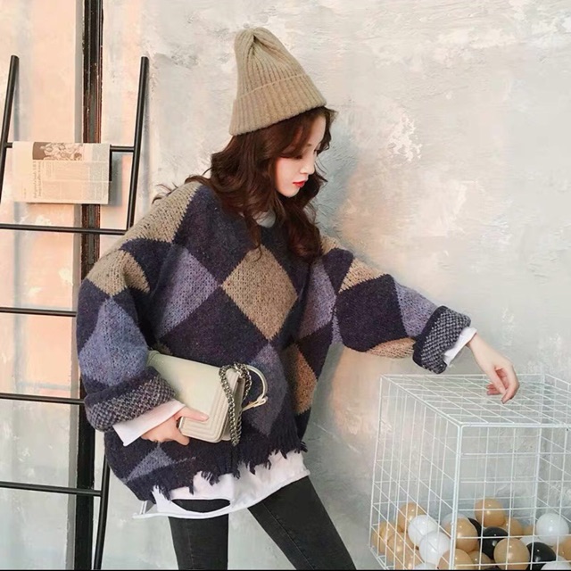 Áo len hoạ tiết hình quả trám