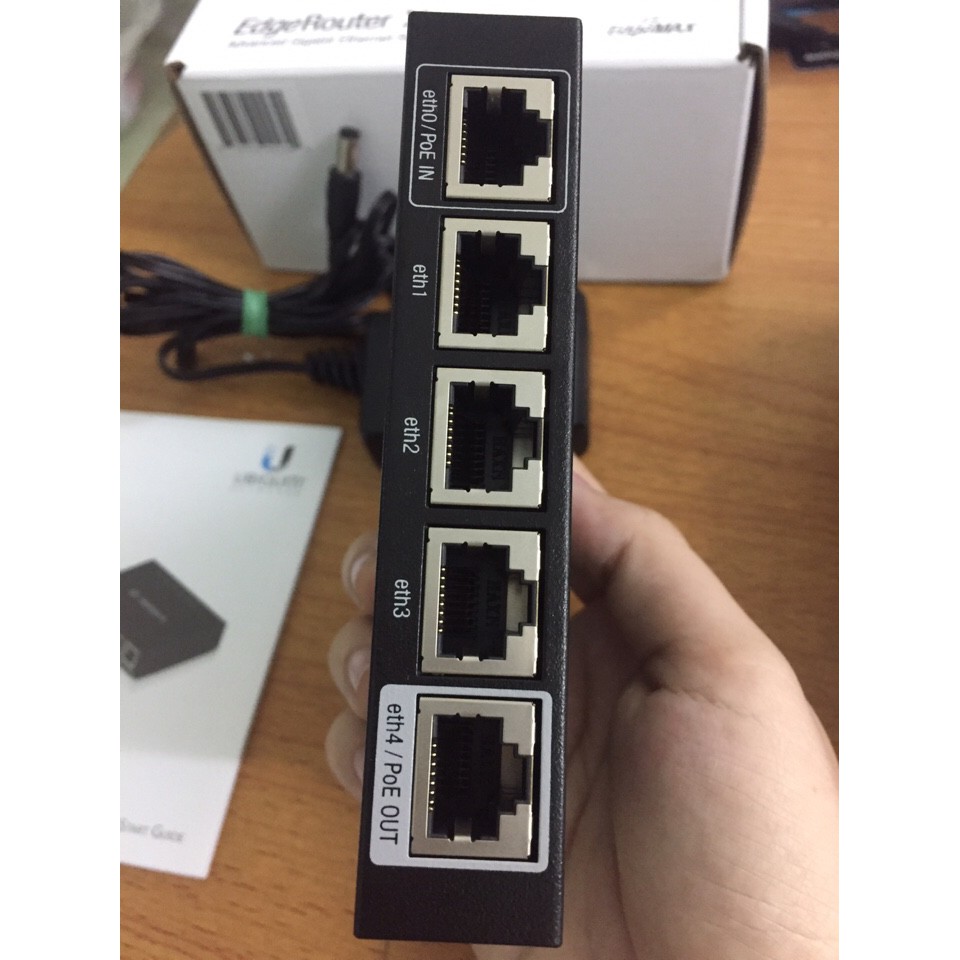 Router dụng UBNT EDGE router X chịu tải 150 user, cân bằng tải, gộp băng thông