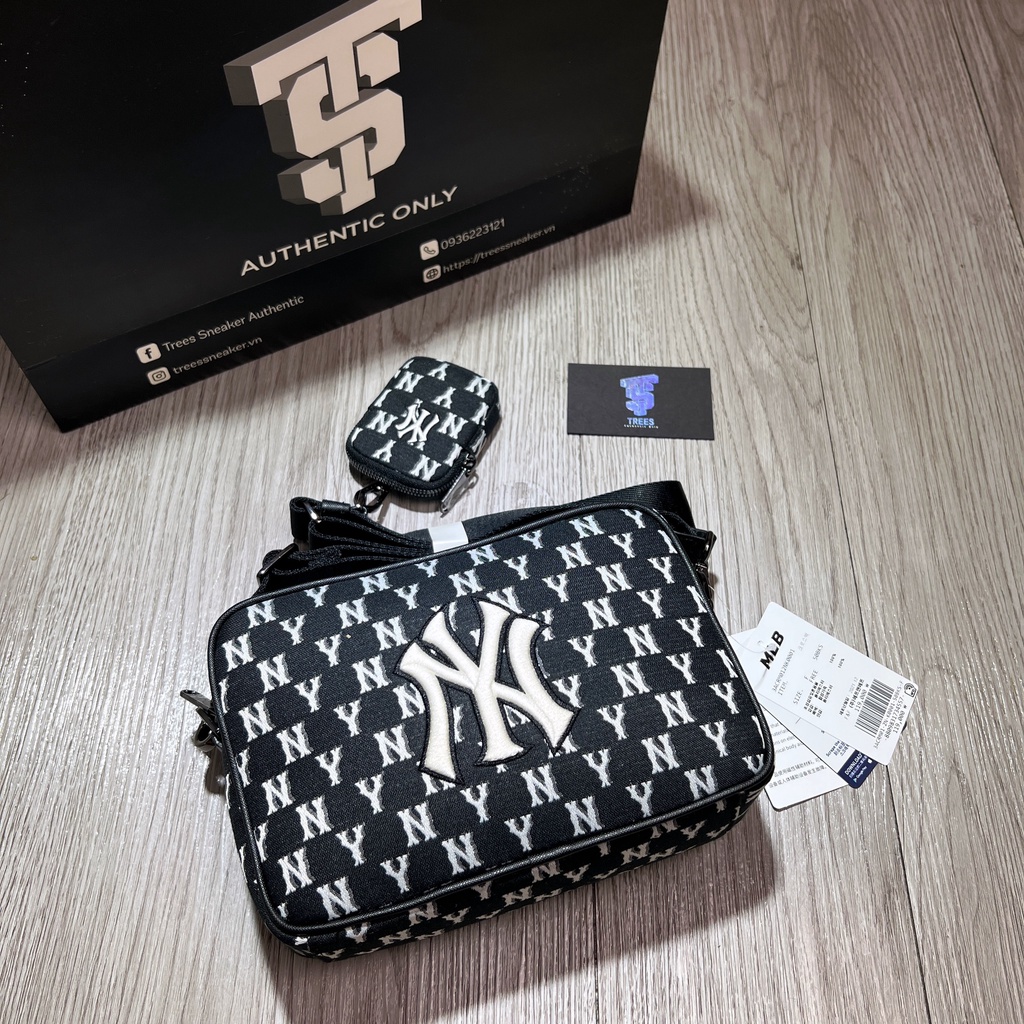 [CHÍNH HÃNG] Túi đeo chéo MLB MONOGRAM NEW YORK YANKEES BLACK FULL TAG CHECK HIDDEN TAG