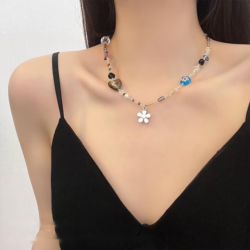 Vòng cổ Chuỗi Hạt Pha Lê Nhiều Màu Thiết Kế Mới