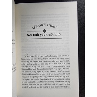 Sách Khoảnh Khắc Thức Tỉnh (Hành Trình Đi Tìm Tình Yêu Và Ý Nghĩa Cuộc Sống)