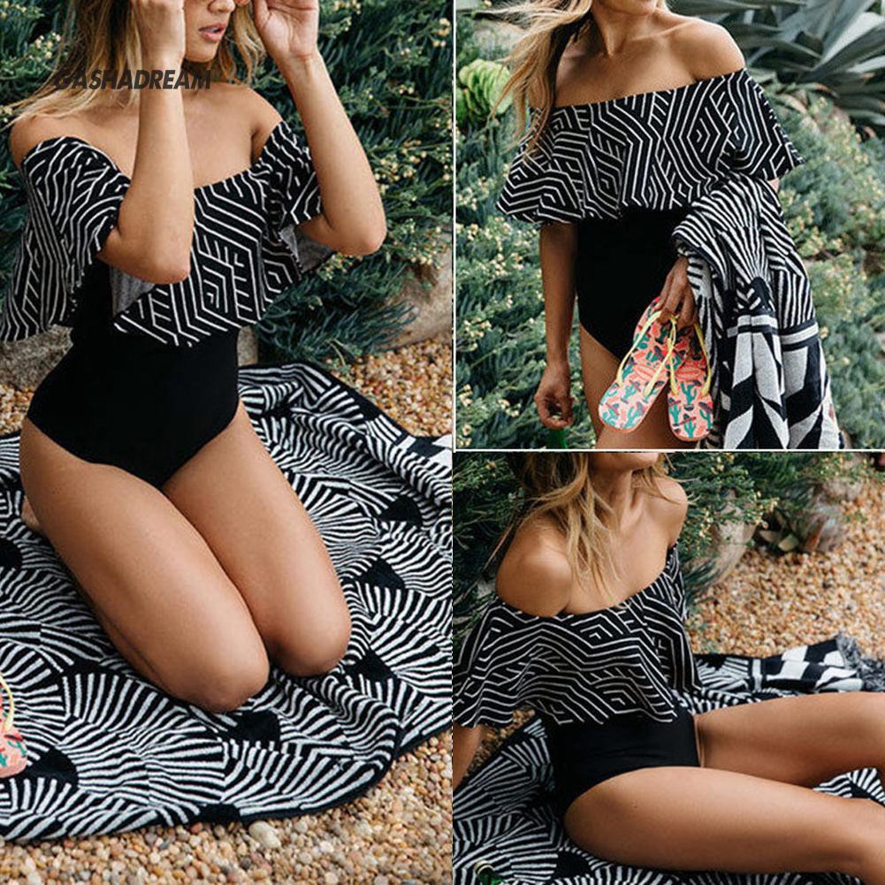 Bộ đồ bơi một mảnh trễ vai với họa tiết độc đáo dành cho nữ | BigBuy360 - bigbuy360.vn