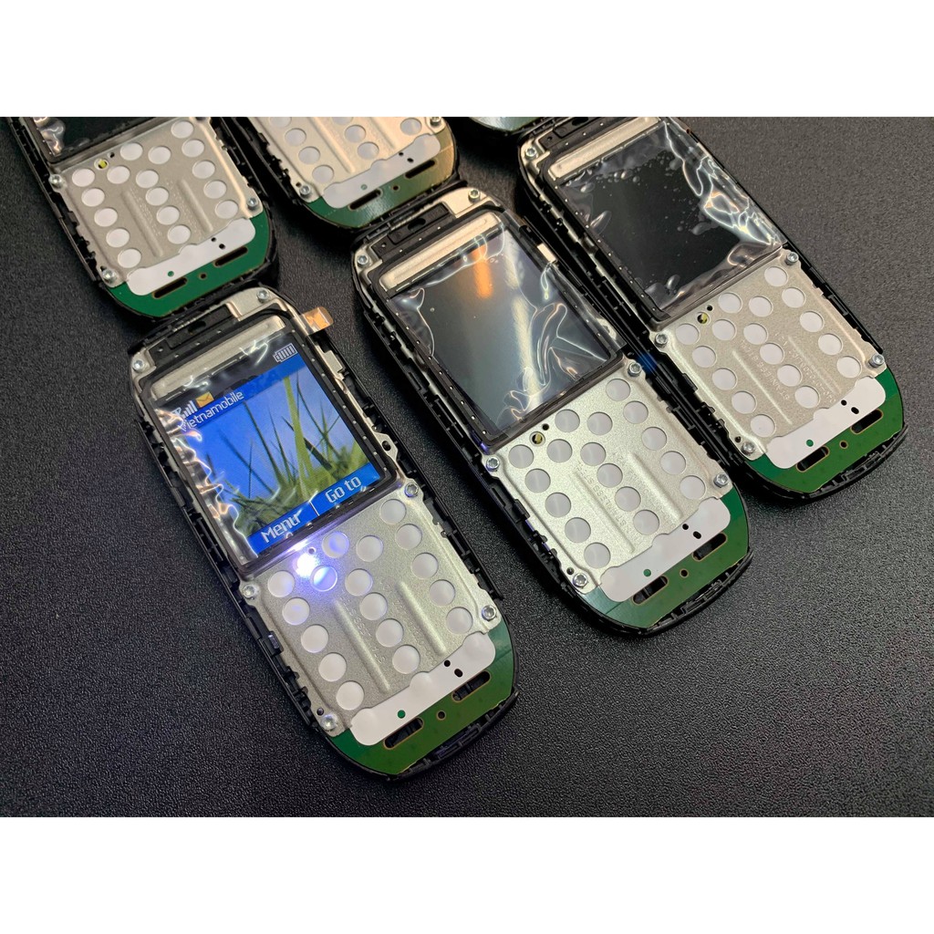 Main Nokia 1800 CHÍNH HÃNG kèm sườn | BigBuy360 - bigbuy360.vn