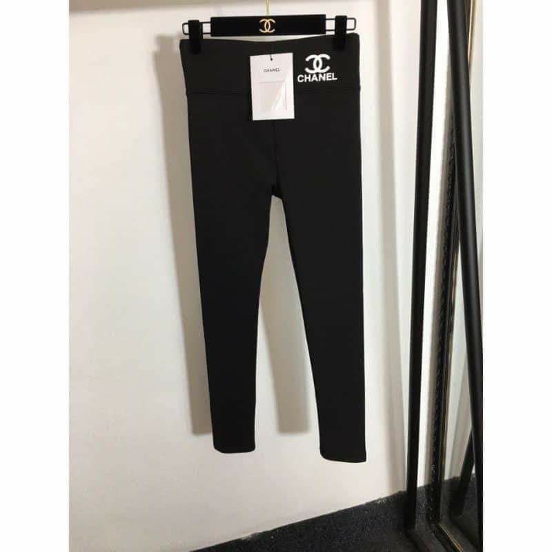 Quần legging lót lông.