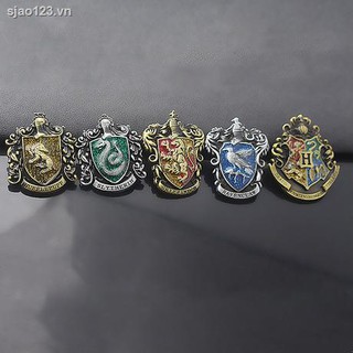 Ghim Cài Áo Hình Huy Hiệu Trong Harry Potter Độc Đáo
