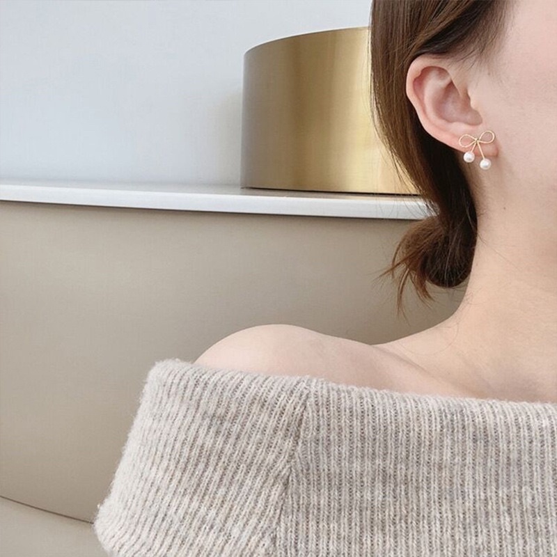 Khuyên tai nữ thiết kế hình nơ gắn ngọc