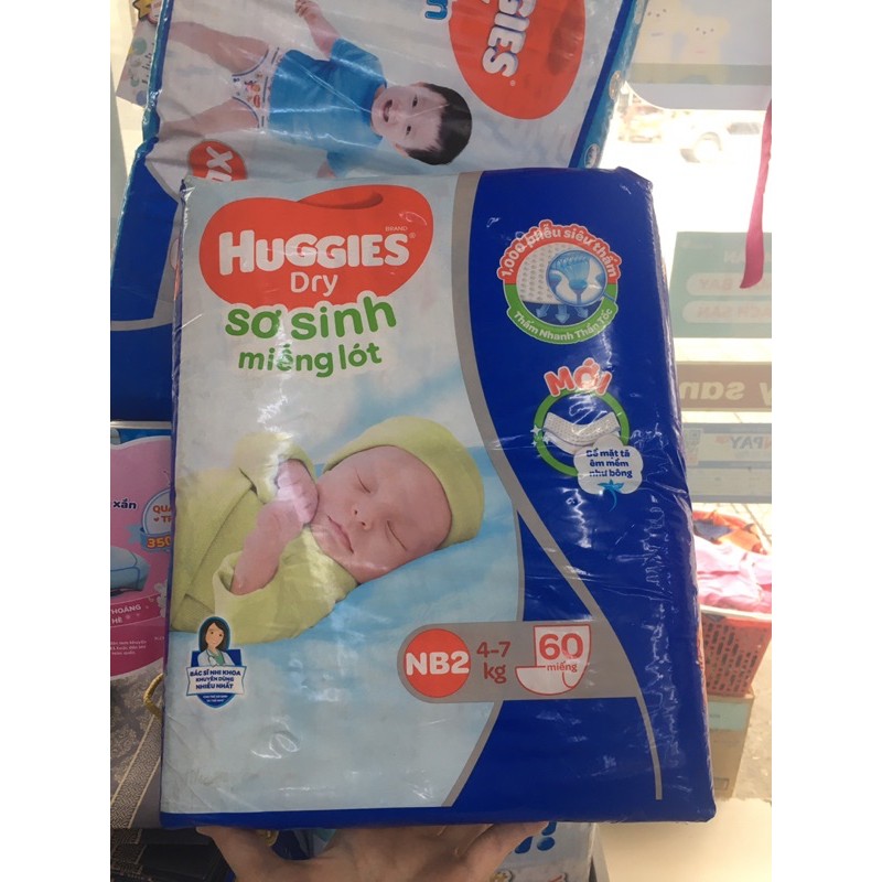 [Sale sốc] Tã lót sơ sinh HUGGIES NewBorn 2 - 60 miếng