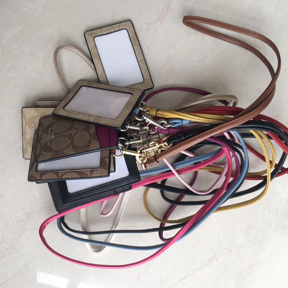 Coach Ví Da Đựng Thẻ Kèm Dây Đeo Tiện Dụng