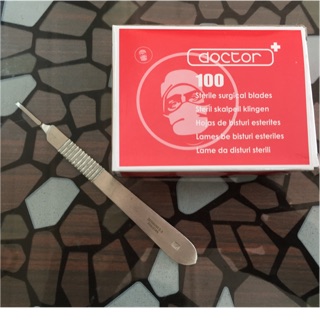 Cán dao mổ và lưỡi dao mổ hộp 100 lưỡi