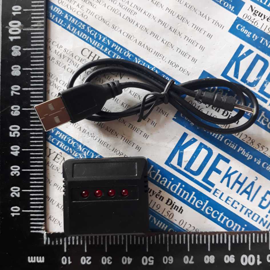 sạc pin 3.7 V, 4 viên cổng USB, báo pin đầy kde2951