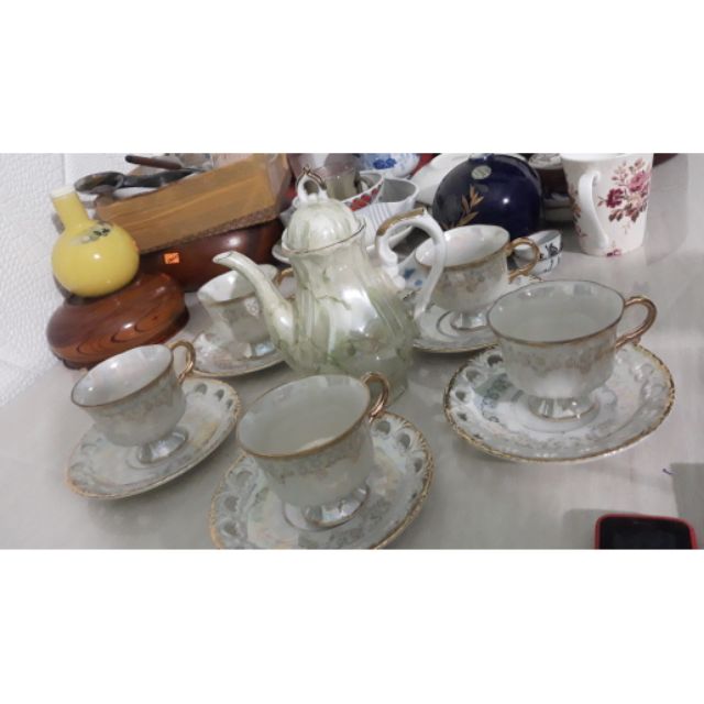 Bộ ấm trà xà cừ