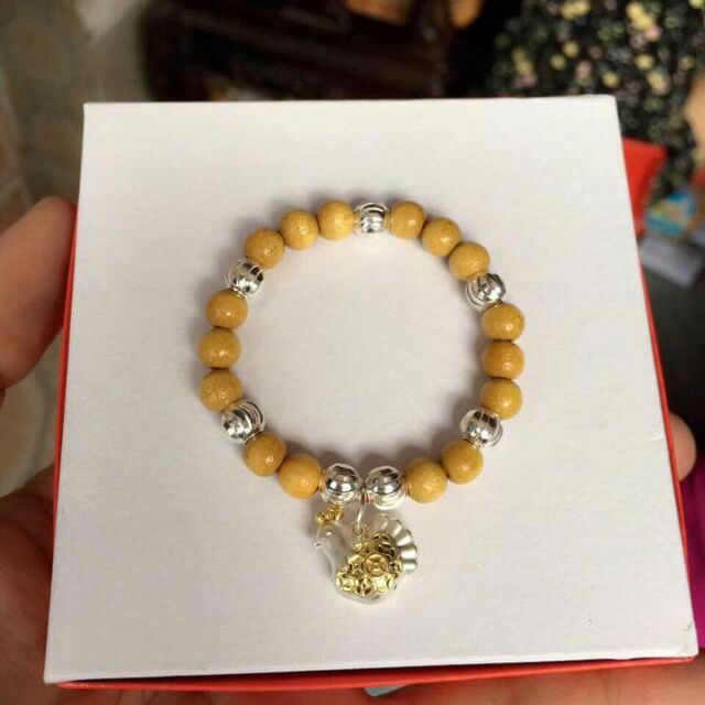 Vòng dâu tằm bé gái