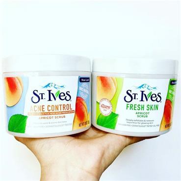 Tẩy Tế Bào Chết Toàn Thân St. Ives ACNE CONTROL Apricot Scrub.