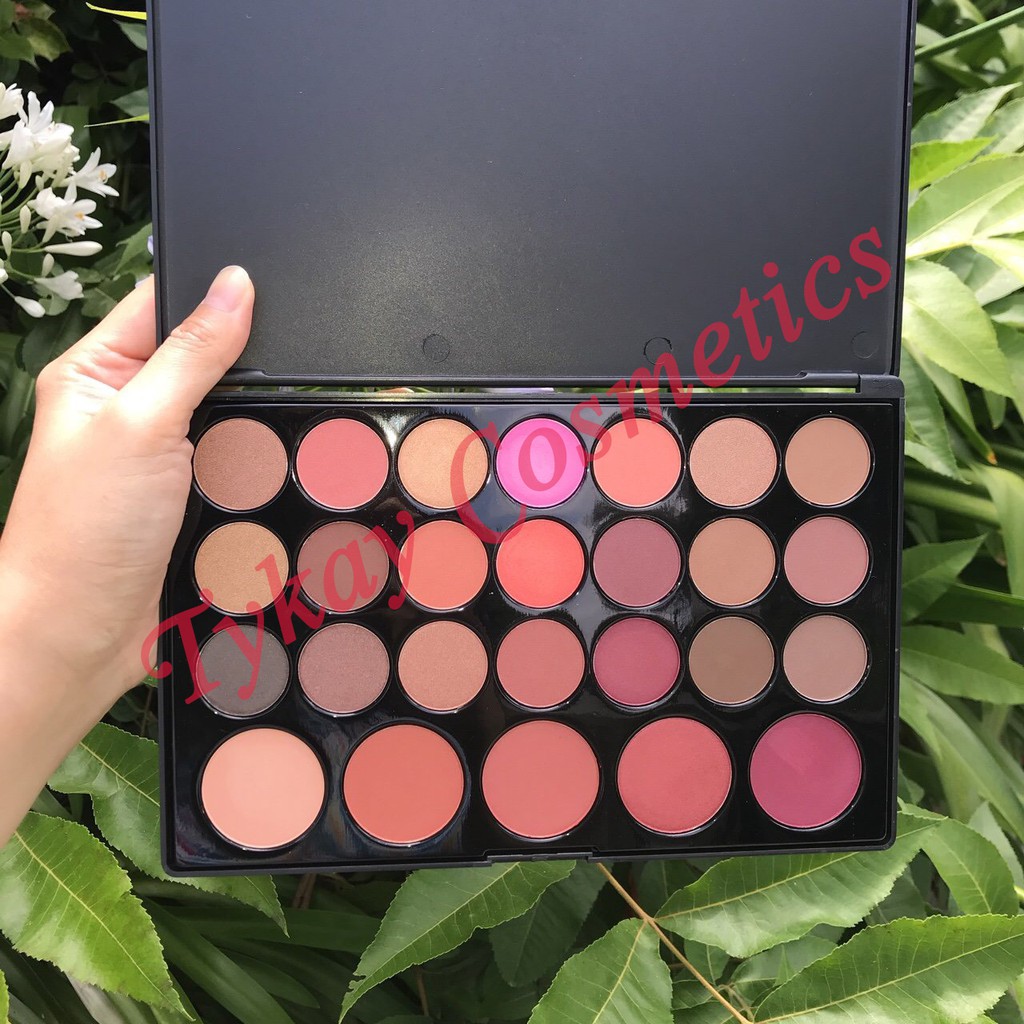 Bảng phấn mắt má BH Cosmetics Blushed Neutrals 26 Color Shadow & Blush Palette