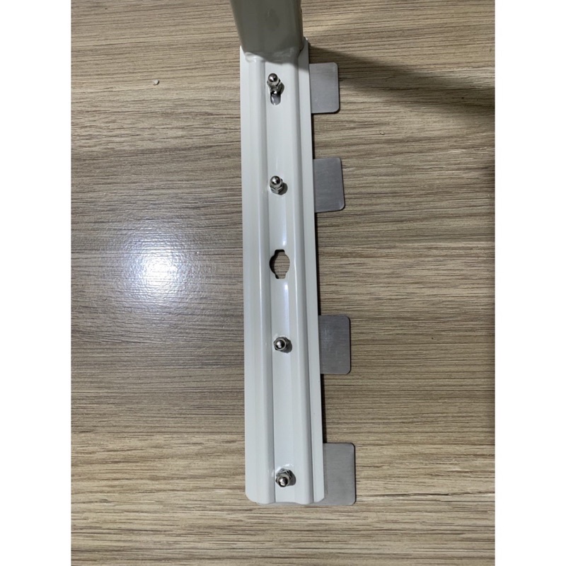 Miếng dán thanh chắn giường inox đa năng kích thước 3cm*5cm