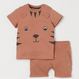 Bộ cộc tay bé trai - Set bộ cộc tay hổ nâu Hm chất cotton cho bé trai size 1-6 tuổi