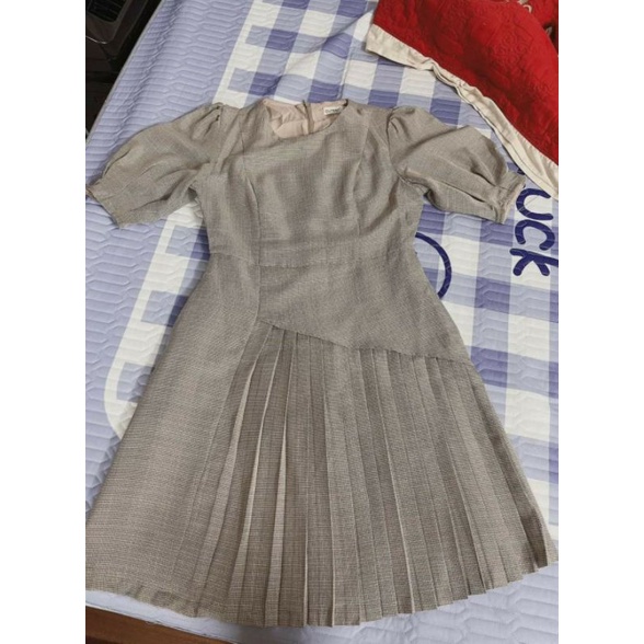 Váy dáng babydoll kiểu dáng vintage Gu-mac chuẩn, hàng cancel