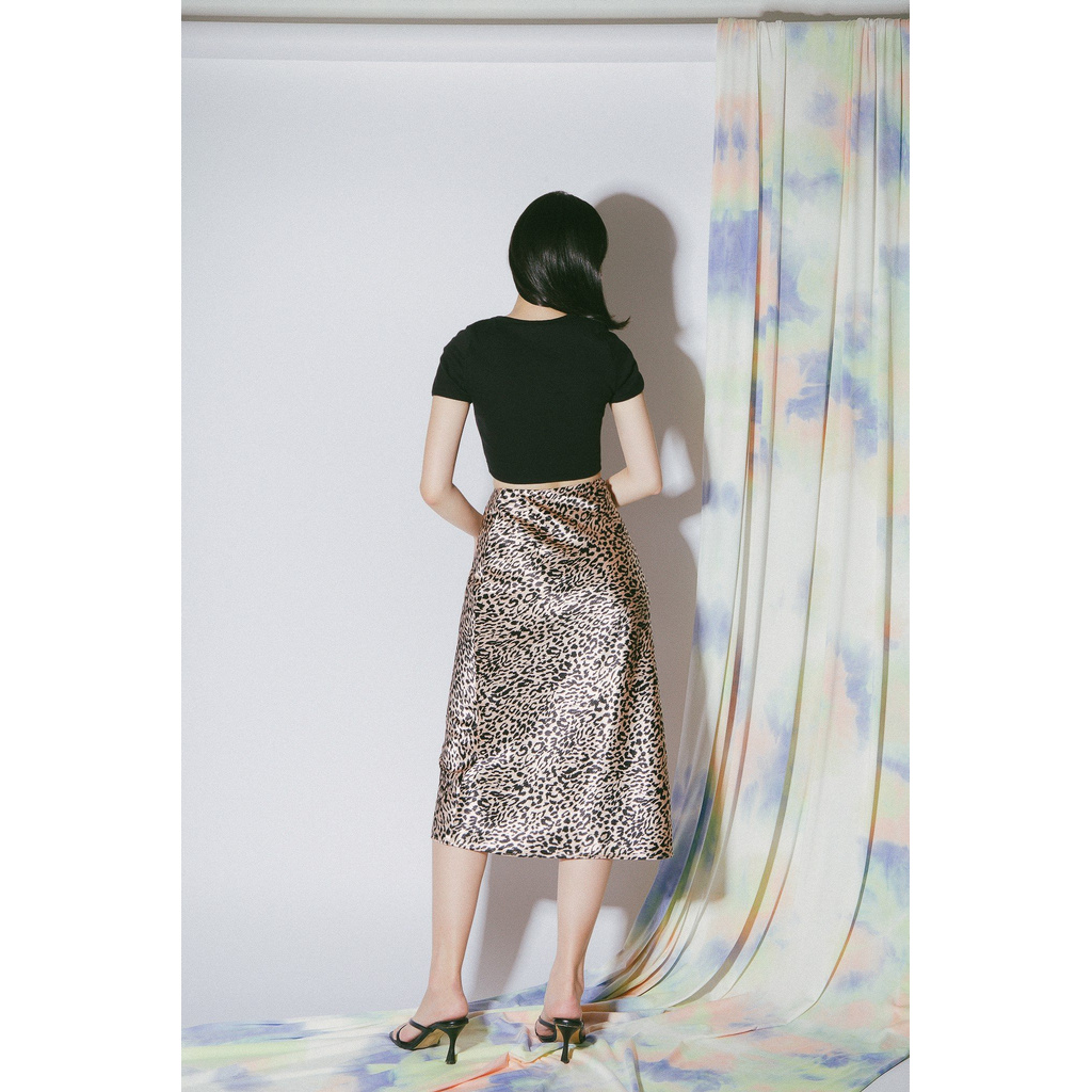 Chân váy dài vải có họa tiết da beo | BigBuy360 - bigbuy360.vn