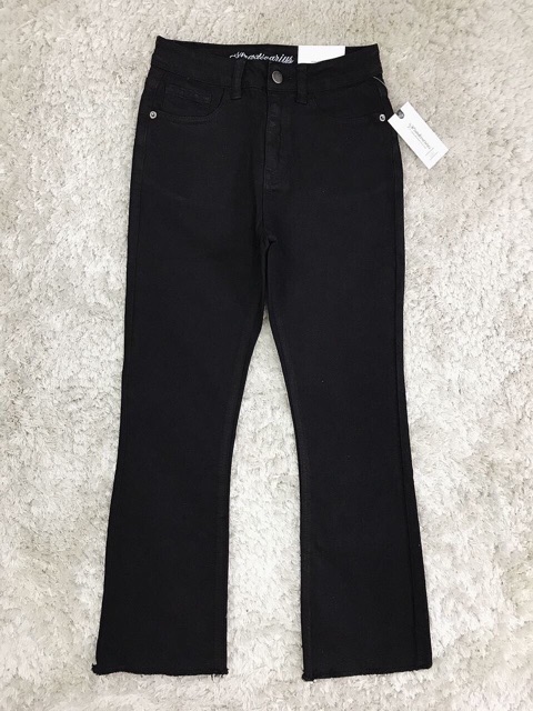 jeans ống vẩy
