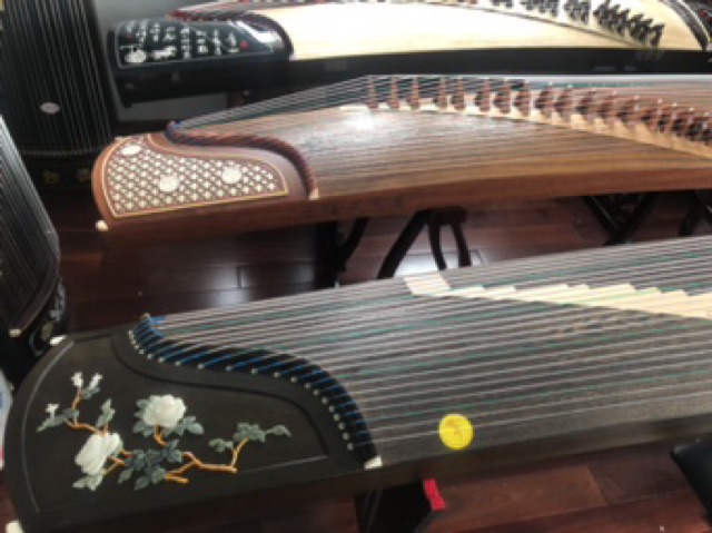 Guzheng, đàn cổ tranh cao cấp hiệu Song Long.
