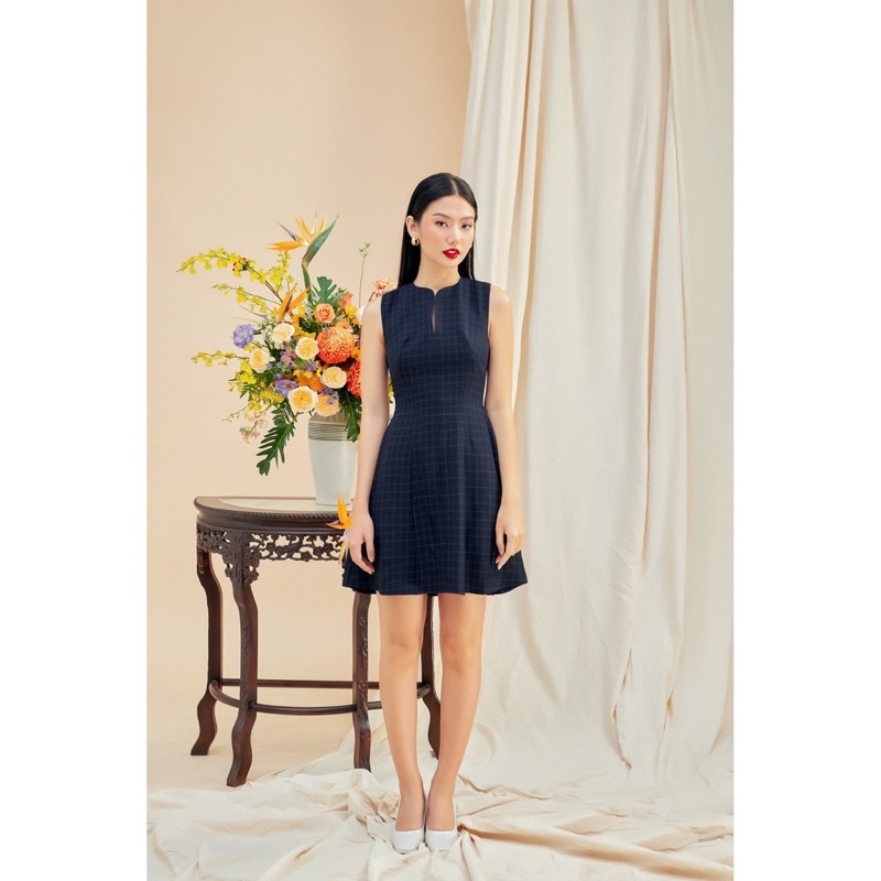 Đầm caro navy