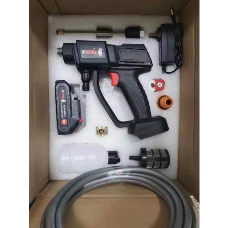 Máy rửa xe chạy pin