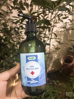 Nước rửa tay kháng khuẩn Funjin