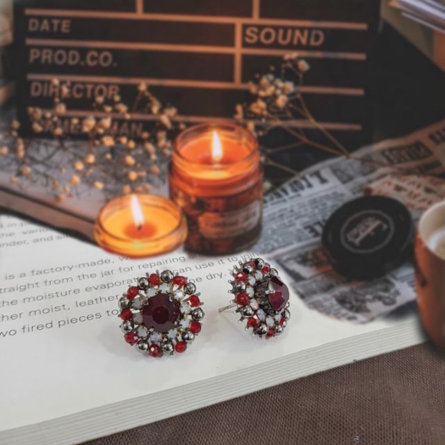 Bông tai ngắn thiết kế đá ruby phong cách retro MAIT