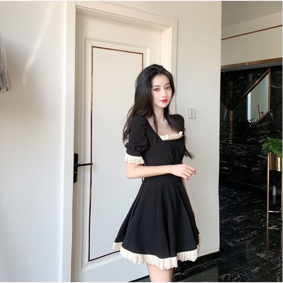 Short sleeved dress in the summer of 2022 new style temperament medium long student leisure waist slim square collar sho