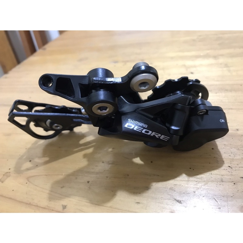 Củ đề sau Shimano M6000-Chính hãng