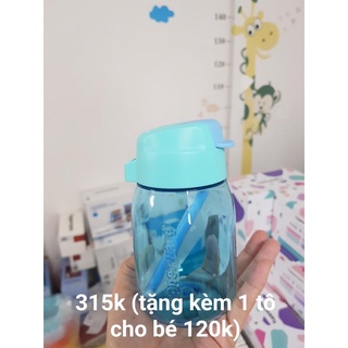 Bình uống nước cho bé