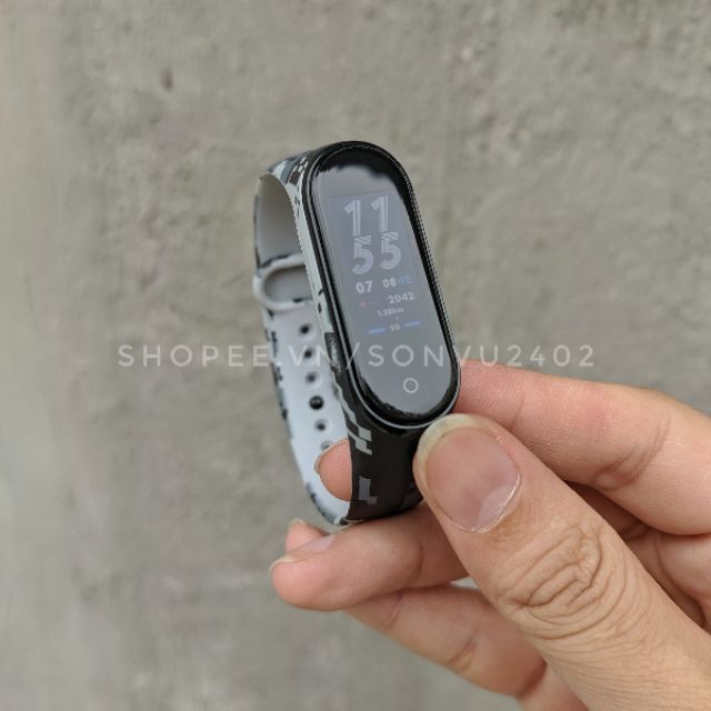 Dây đeo thay thế họa tiết chính hãng Mijobs cho Miband 3/4/5/6