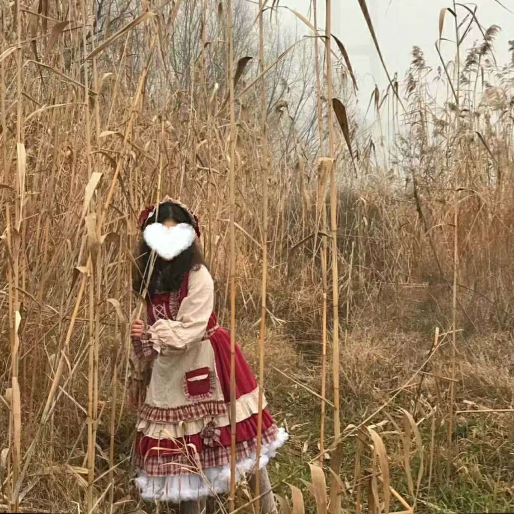 Đầm tay dài màu đỏ phong cách Lolita Nhật Bản