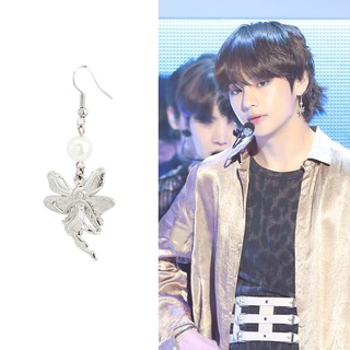 Khuyên tai cánh tiên giống BTS V
