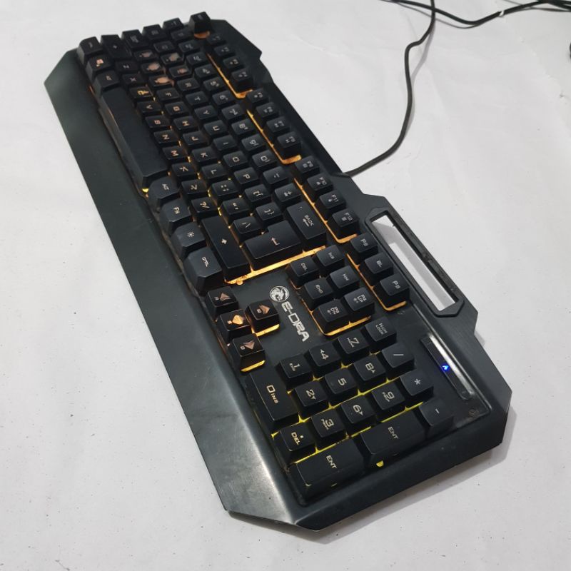 [Tặng chuột ]Bàn phím giả cơ gaming E-dra ek700 LED RGB đổi màu_ hàng cũ dùng tốt,  tặng chuột có dây cổng usb