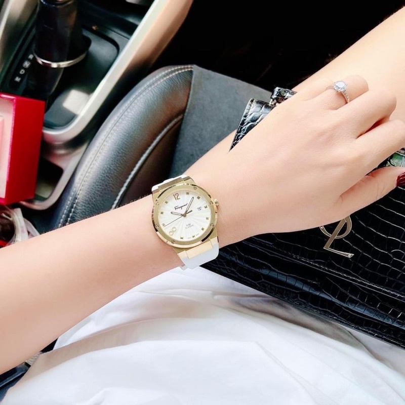 Đồng hồ nữ Salvatore Ferragamo F80 Classic
