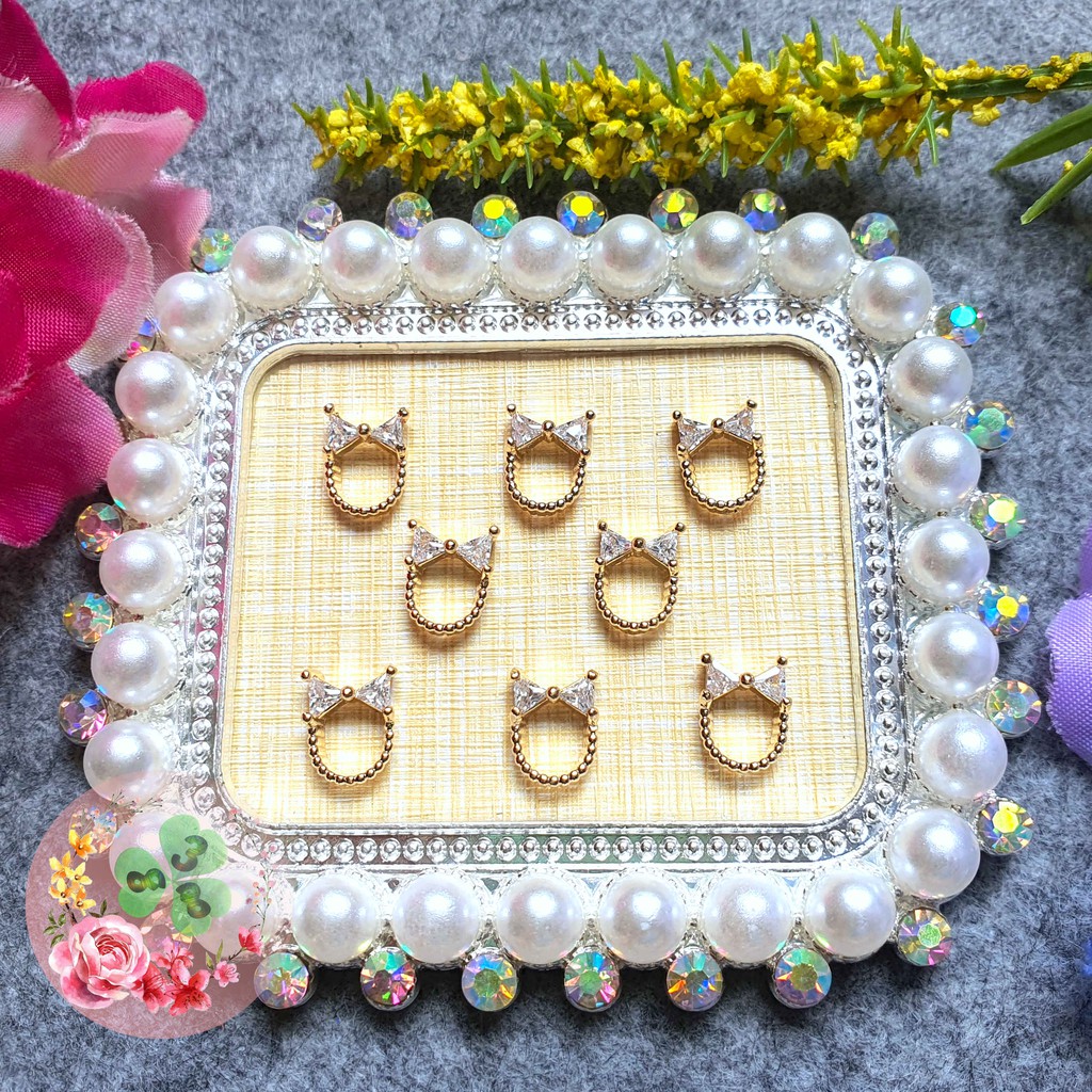 Mã SR046 . Charm kim loại dòng cao cấp đính đá trang trí móng siêu xinh.