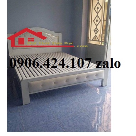 Giường sắt Hộp Vuông 48 Cứng Cáp 1M2,1M4,1M6,1M8 Đính Đá Kiểu Hoa Văn Bao Ship HCM