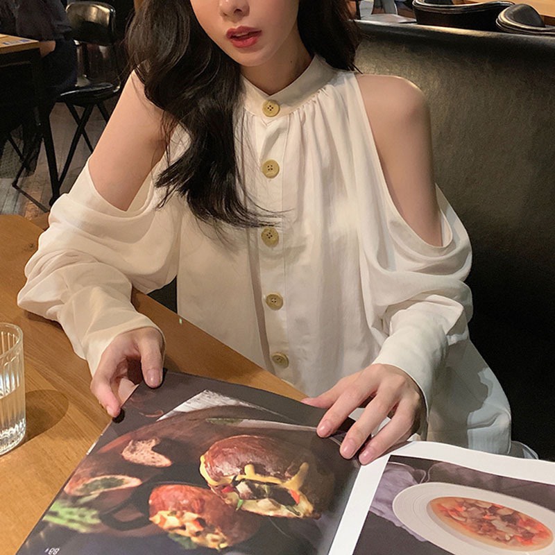 [Mã FAMARAL1 giảm 10K đơn 50K] Áo sơ mi hở vai cổ yếm phối cúc chất lụa satin mềm mịn thời trang nữ