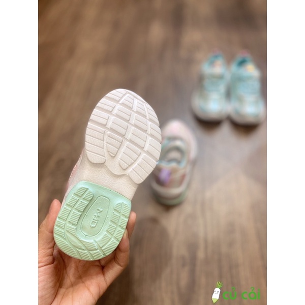 Giày thể thao bé gái Mad Foot 2 màu GIAY15