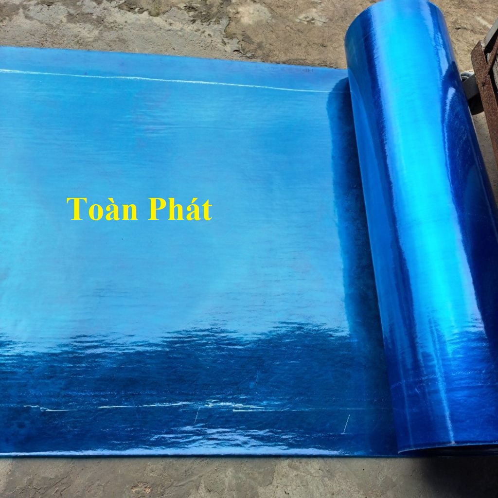 Khổ cao 1m hoặc 1.2m x Dày 8 dem màu XANH  Tôn nhựa phẳng lấy ánh sáng che nắng che mưa