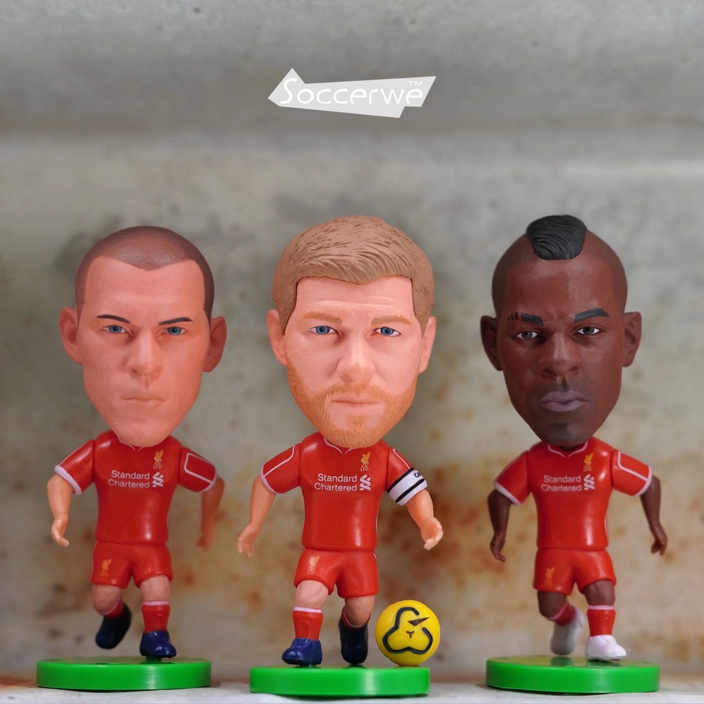 Bức tượng cầu thủ bóng đá của đội bóng Liverpool dành cho người hâm mộ bóng đá