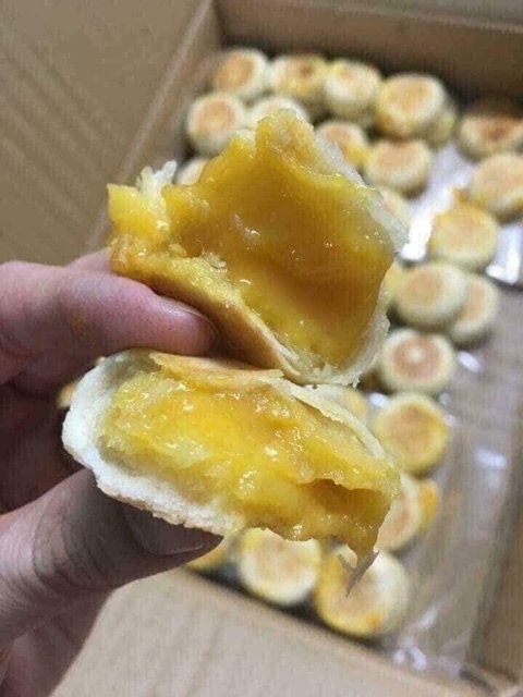 HỘP 6 BÁNH PÍA SẦU RIÊNG TƯƠI NGON