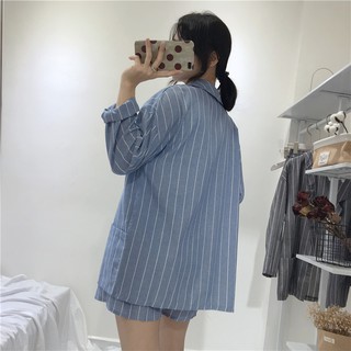 Set áo blazer và quần shorts