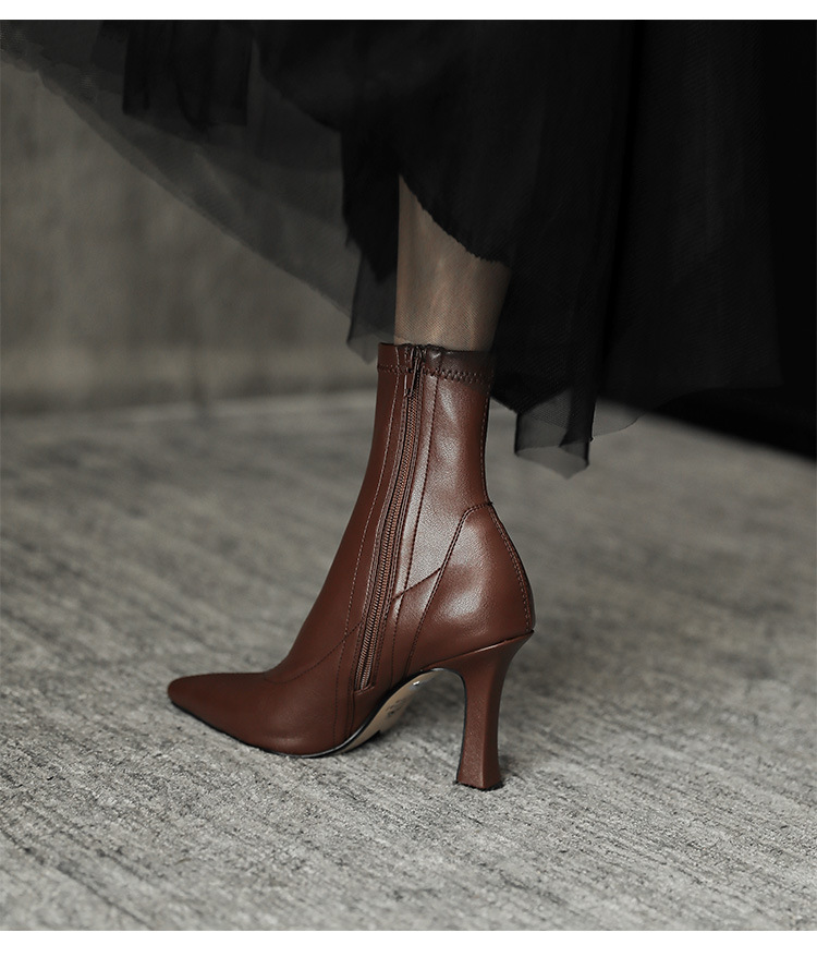 Giày bốt mũi nhọn thiết kế co giãn | BigBuy360 - bigbuy360.vn