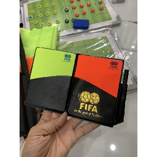 Thẻ trọng tài bóng đá